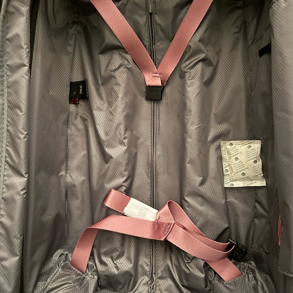 Tumi Pink Travel Bag - Picture 14 of 16
